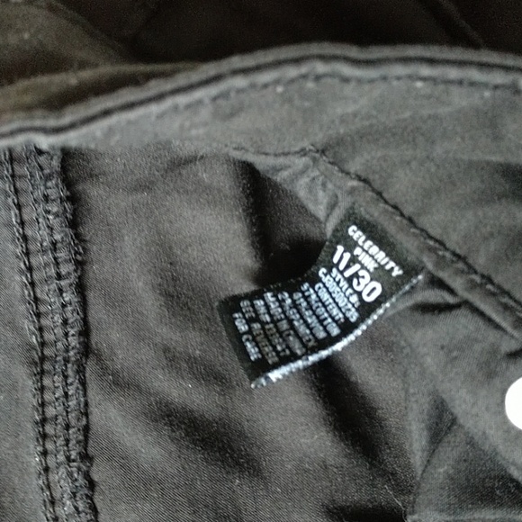 Shorts - Picture 2 of 3